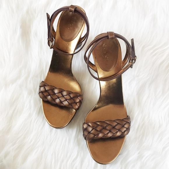 Gucci Shoes - Gucci AUTHENTIC Bronze Braided Strap Leather Heel